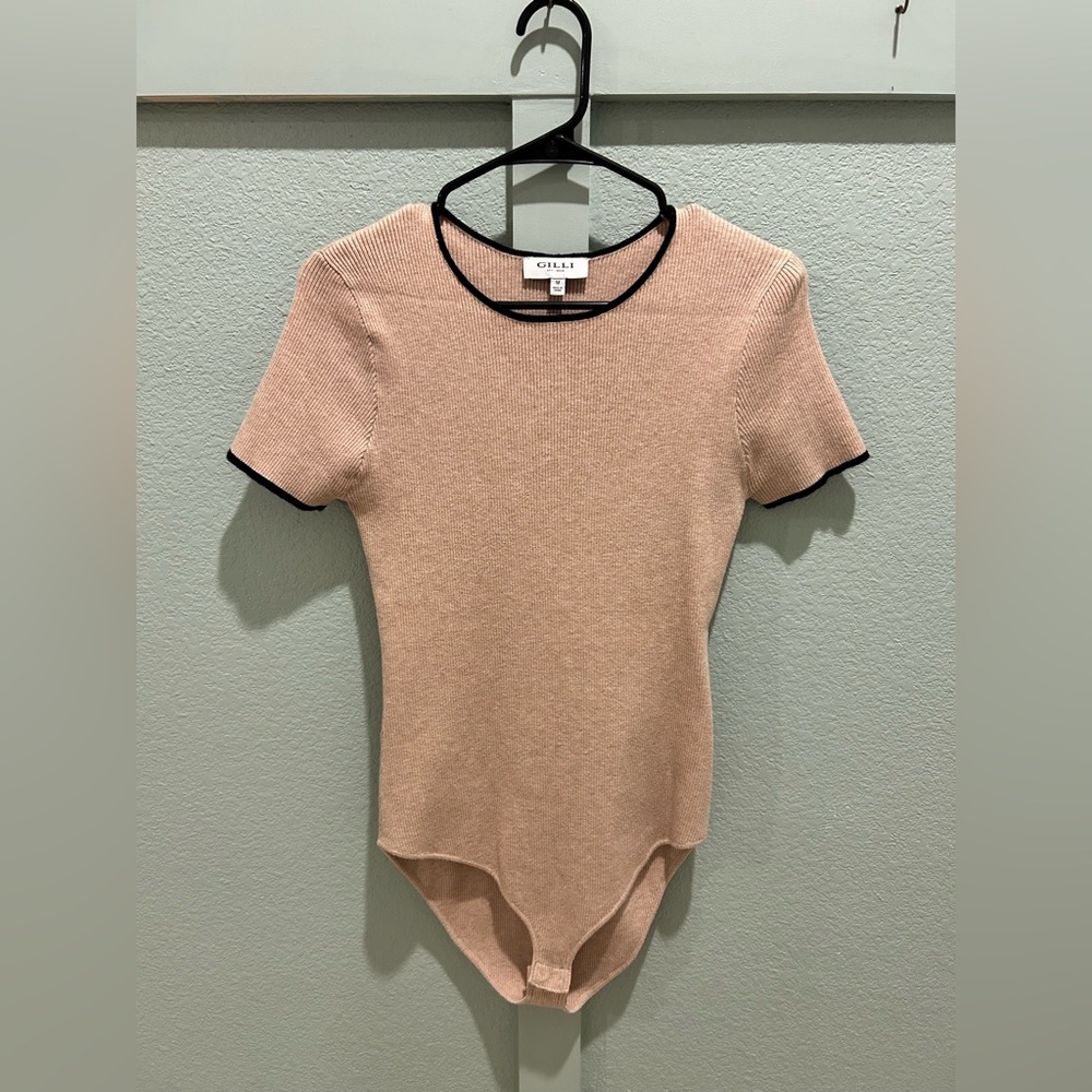 GILLI beige and black bodysuit M